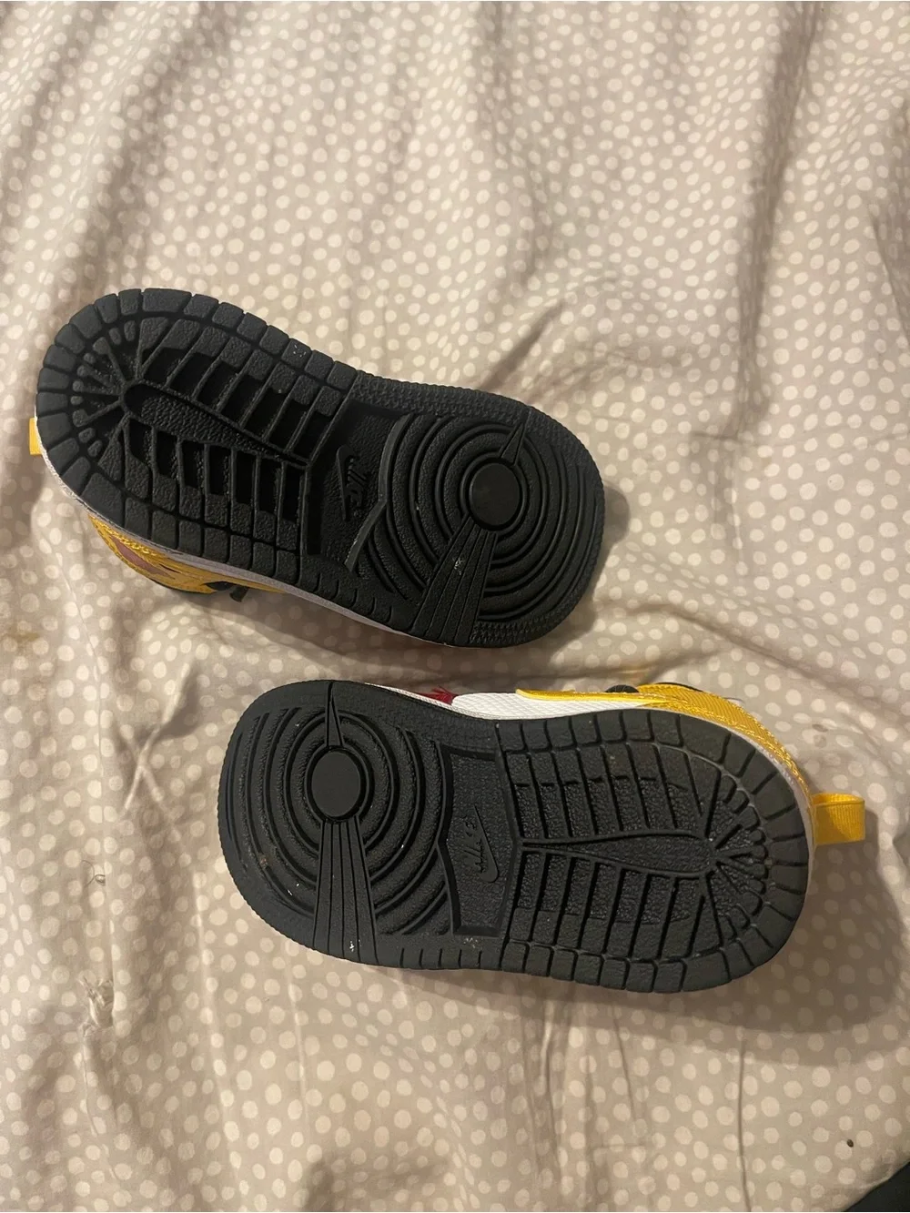 Toddler Jordan 1 “Taxi” Shoes